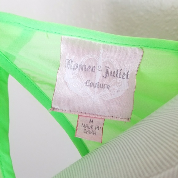 😀 Romeo & Juliet Couture Neon Lime Green Tank Top - Picture 6 of 7